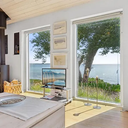 Semesterbostad Bryngeir - 25m From The Sea By Interhome