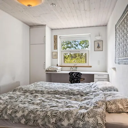 Bryngeir - 25m From The Sea By Interhome